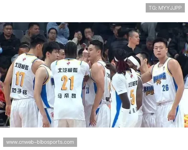 老将翟晓川连续两场高效发挥,三分命中率成北京进攻生命线